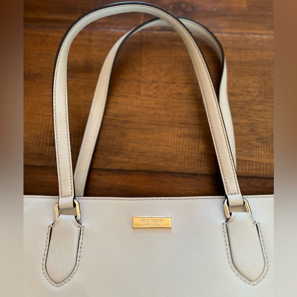 Kate Spade | Classic Cream Tote - Picture 3 of 8